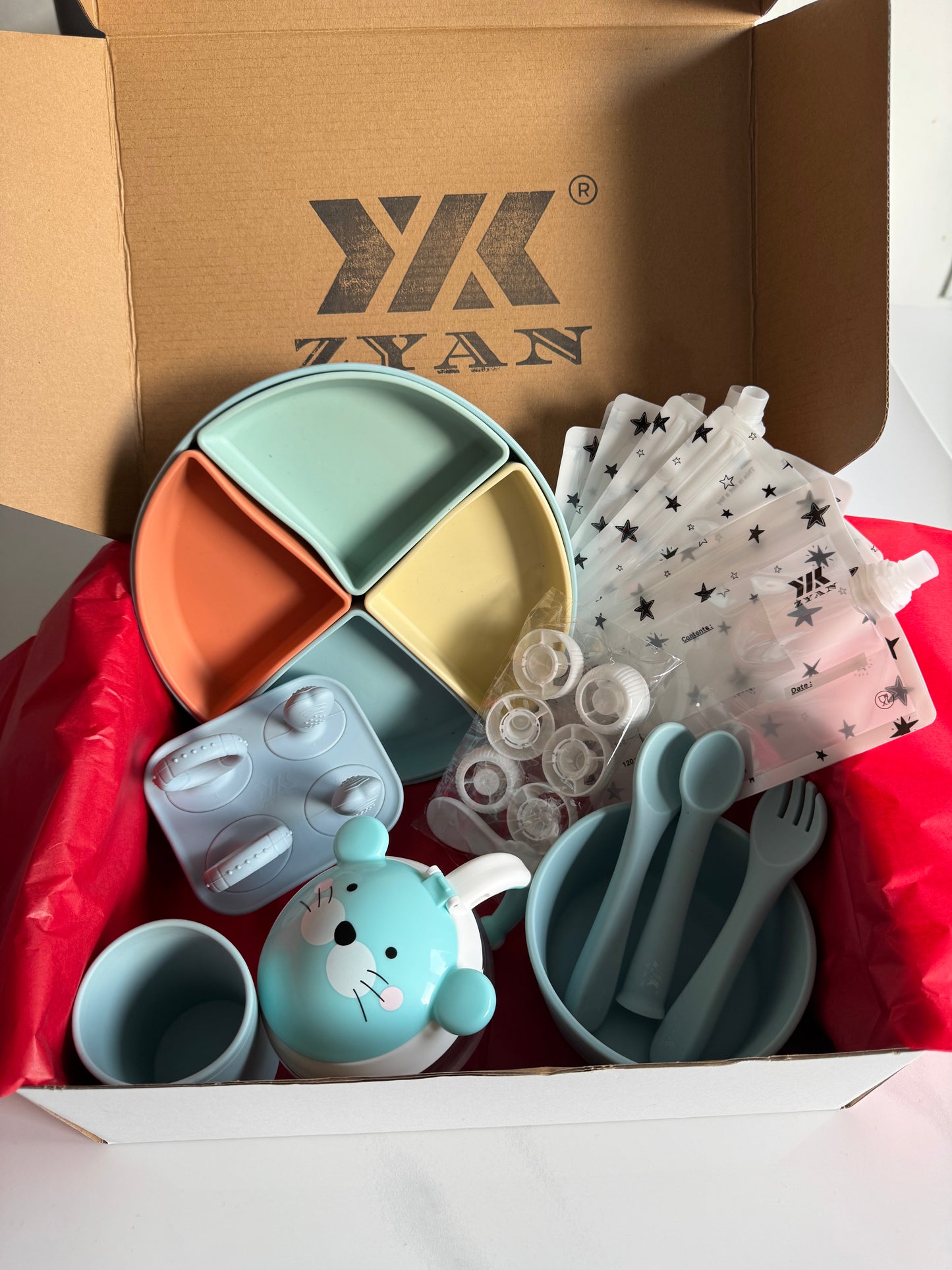 Ultimate Baby Weaning & Feeding Bundle – Complete Silicone Weaning Set + Reusable Pouches | Baby Weaning Essentials UK | Perfect Christmas Gift